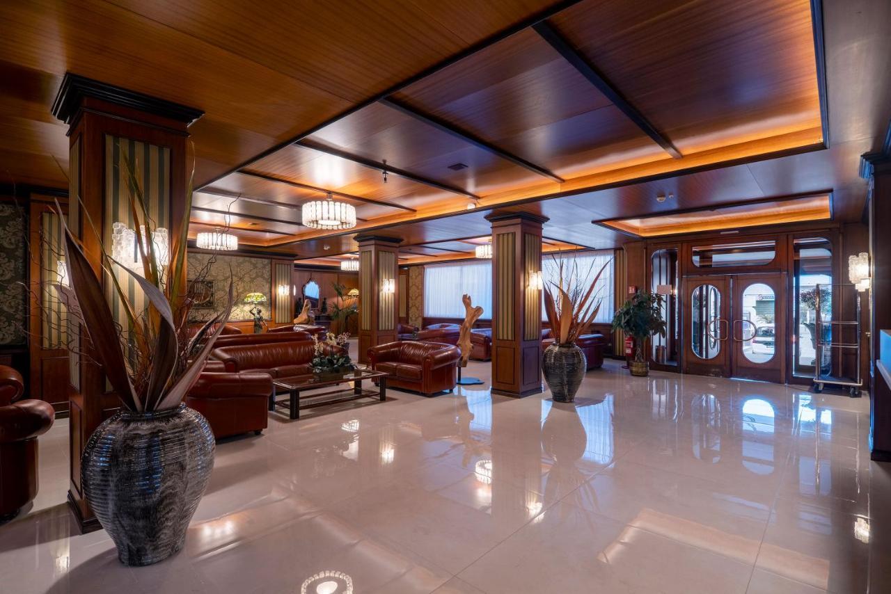 Hotel Delle Palme ليتشي المظهر الخارجي الصورة